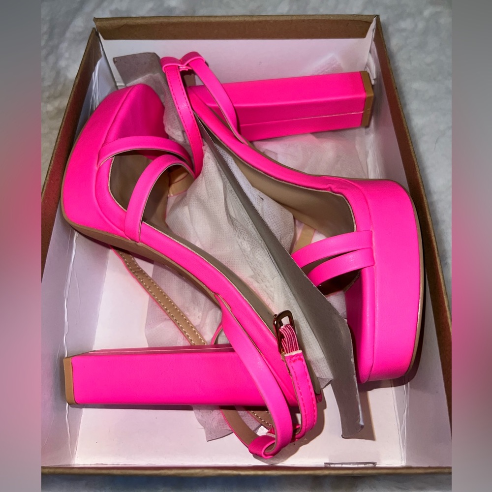 Pink Heels - Picture 2 of 6